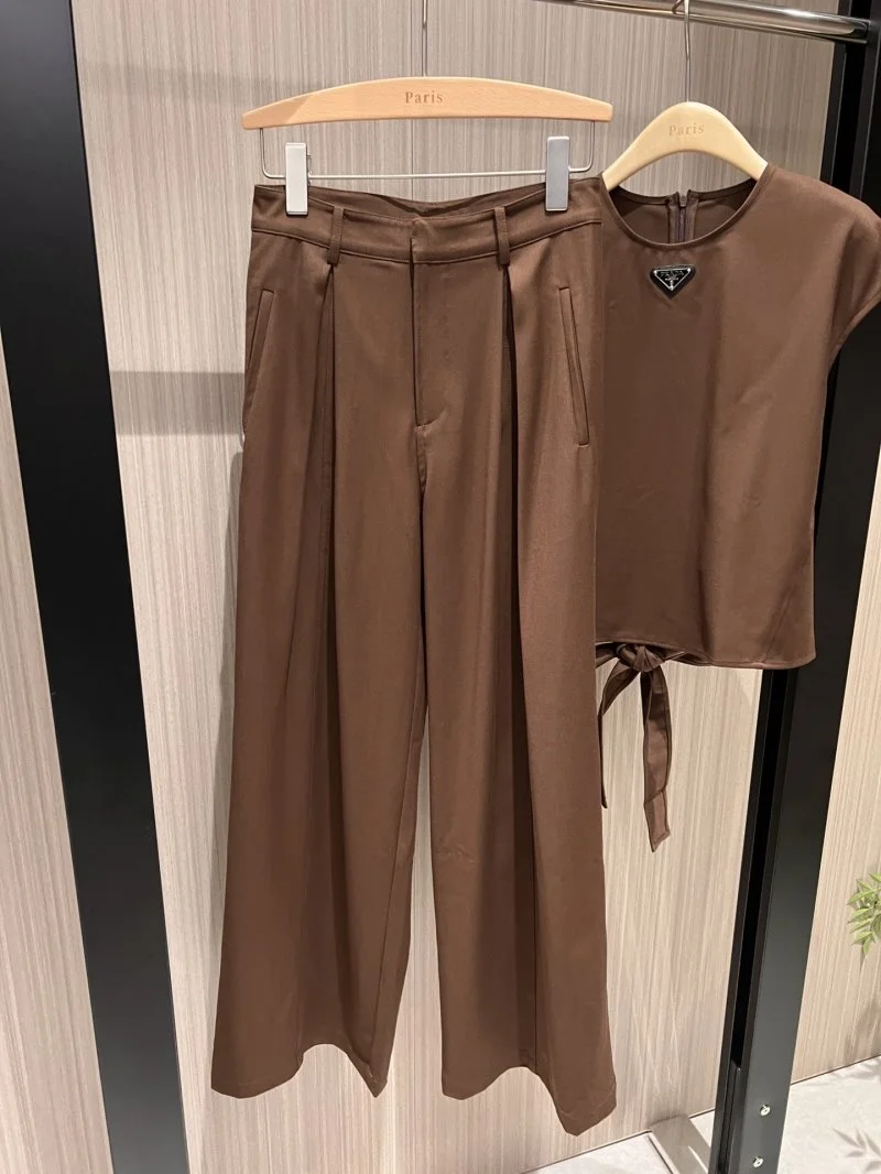 Breathable Prada Long Suits 165914