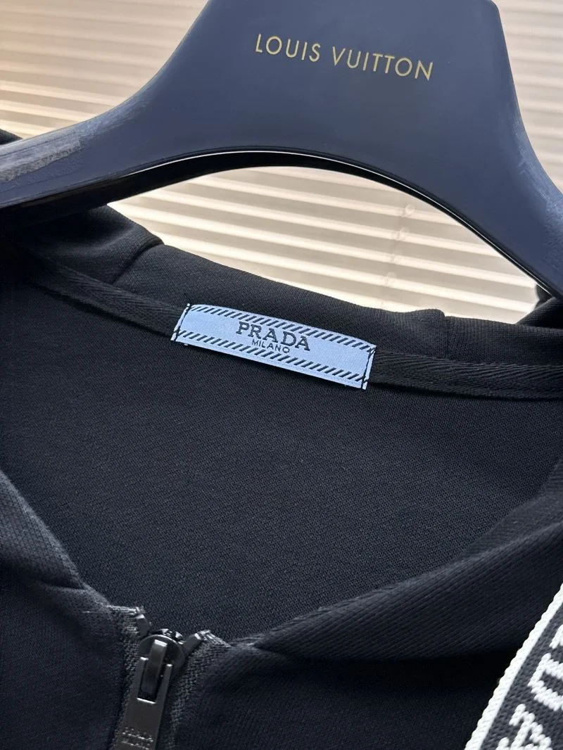 Prada Long Suits Durable 168240