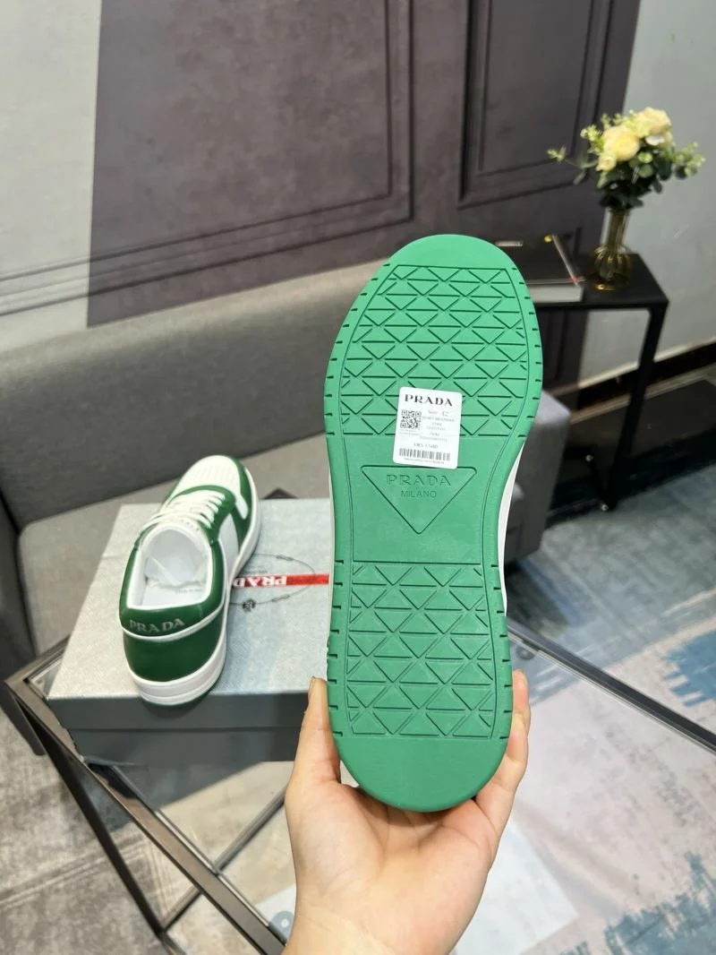 Prada Low Shoes Stretchable 33962