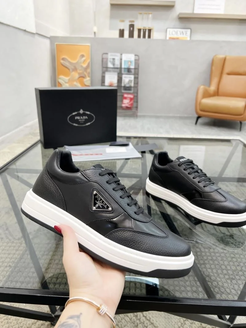 Prada Low Shoes ModernLook 33956