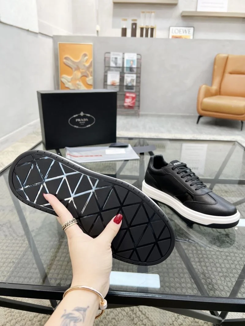 Prada Low Shoes ModernLook 33956