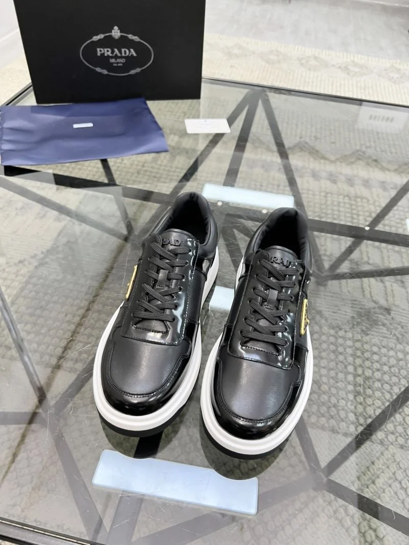 Prada Low Shoes TimelessDesign 33964
