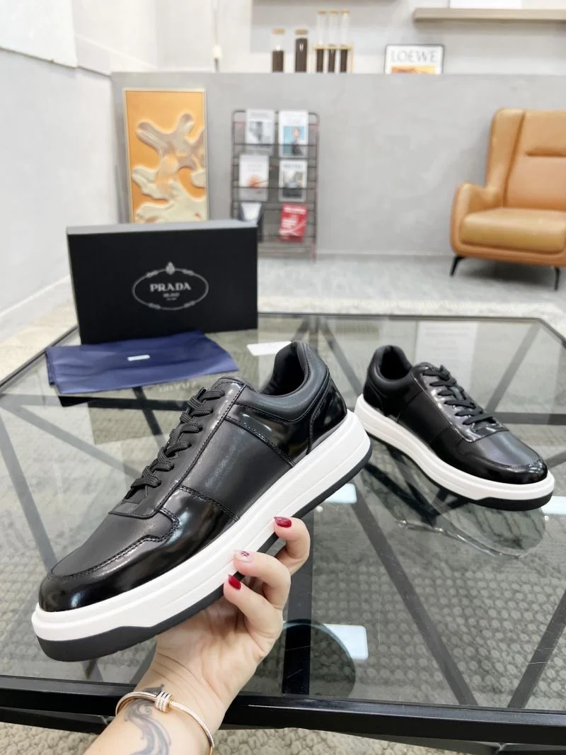 Prada Low Shoes TimelessDesign 33964