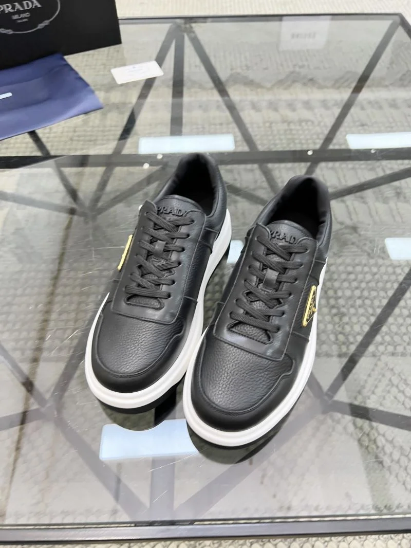Prada Low Shoes Compact 33961