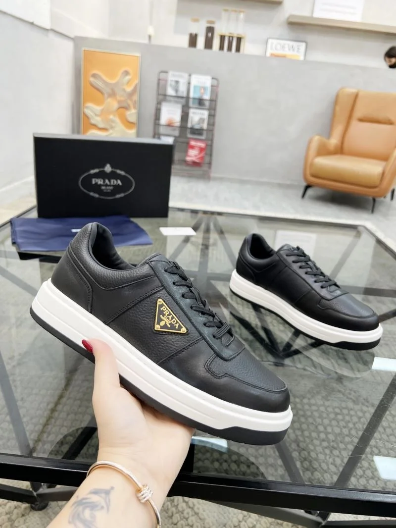 Prada Low Shoes Compact 33961