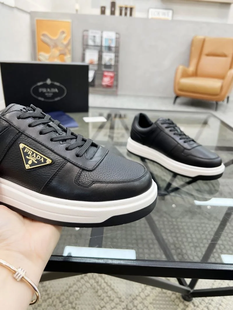 Prada Low Shoes Compact 33961