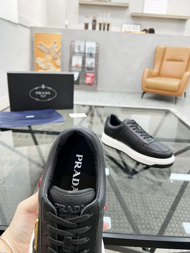 Prada Low Shoes Compact 33961
