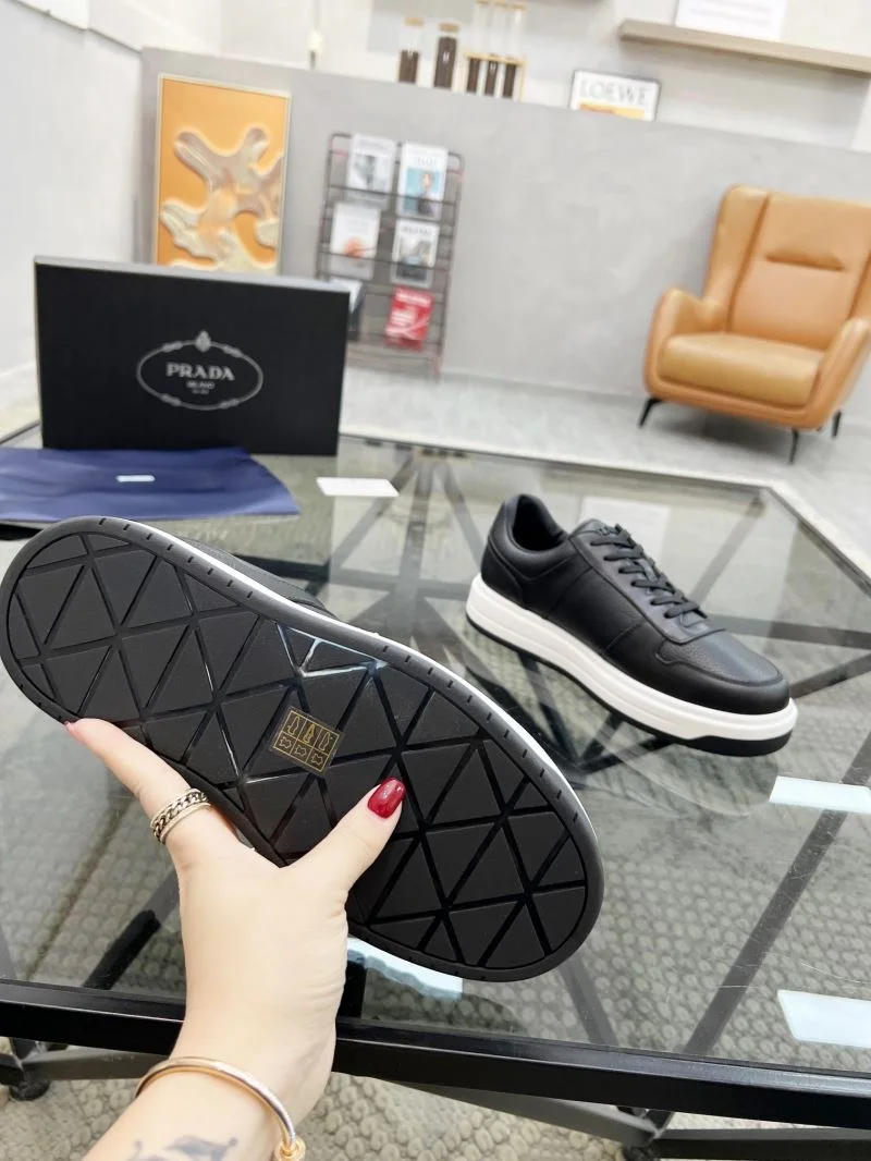 Prada Low Shoes Compact 33961