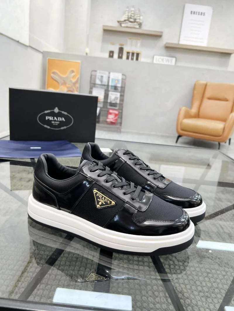 Stylish Prada Low Shoes 33957