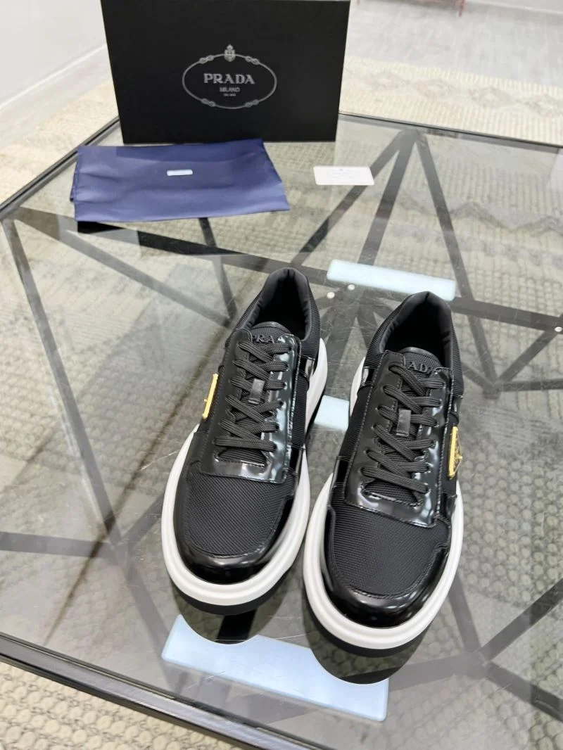 Stylish Prada Low Shoes 33957