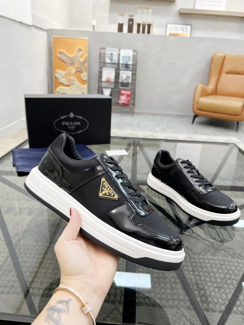 Stylish Prada Low Shoes 33957