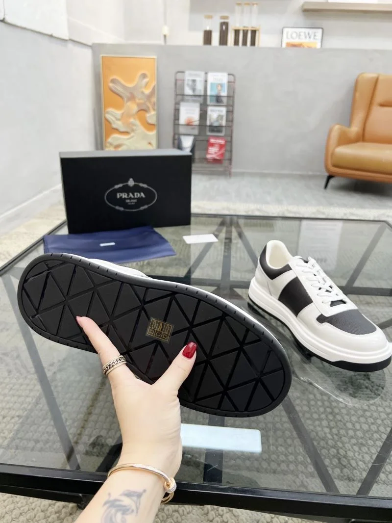 Prada Low Shoes Efficient 33970