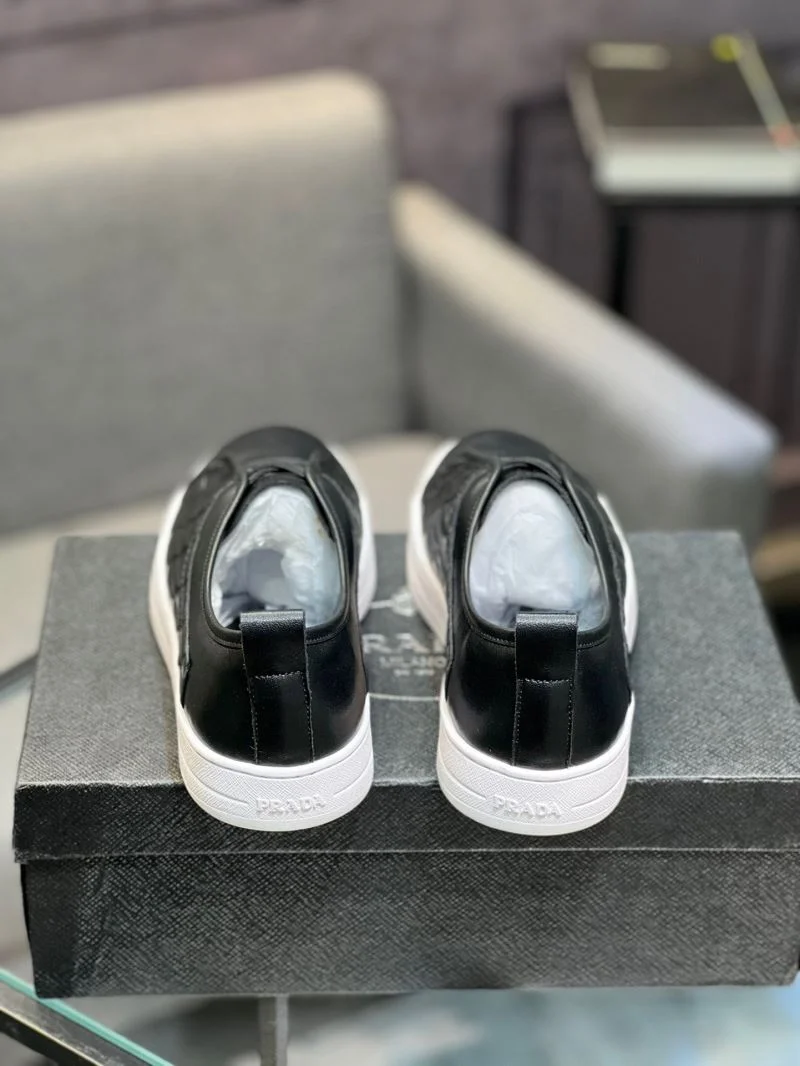 Stretchable Prada Low Shoes 33968