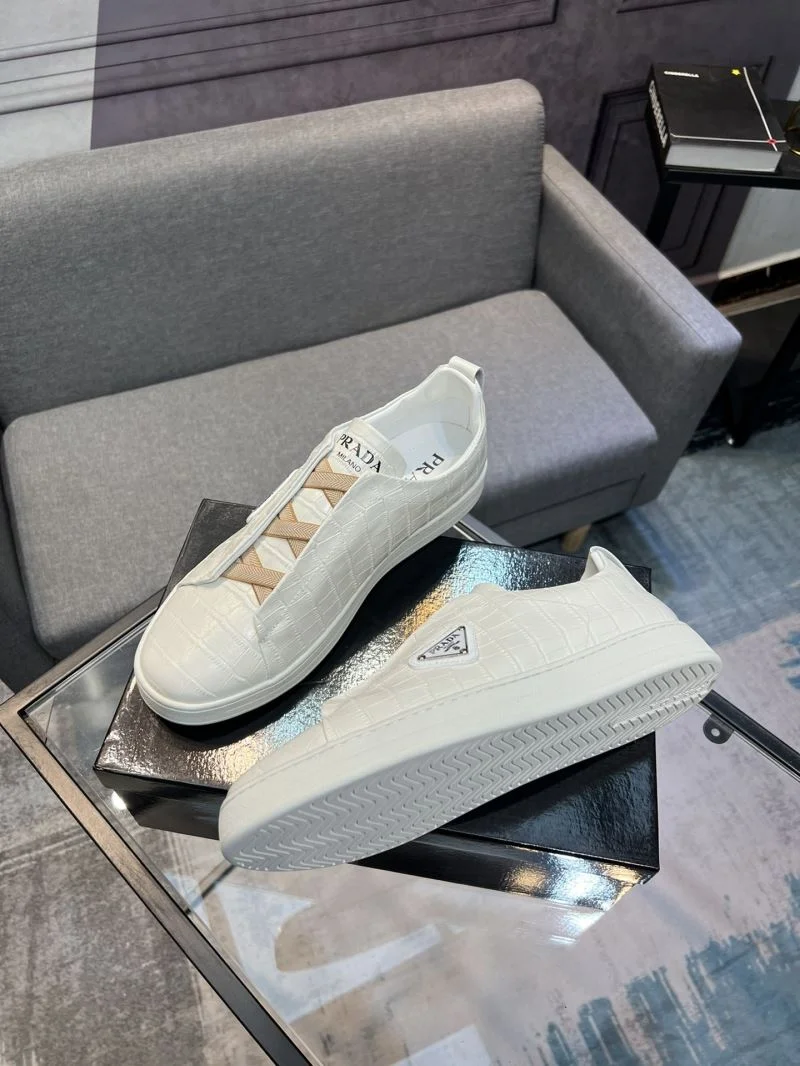 Prada Low Shoes Packable 33946