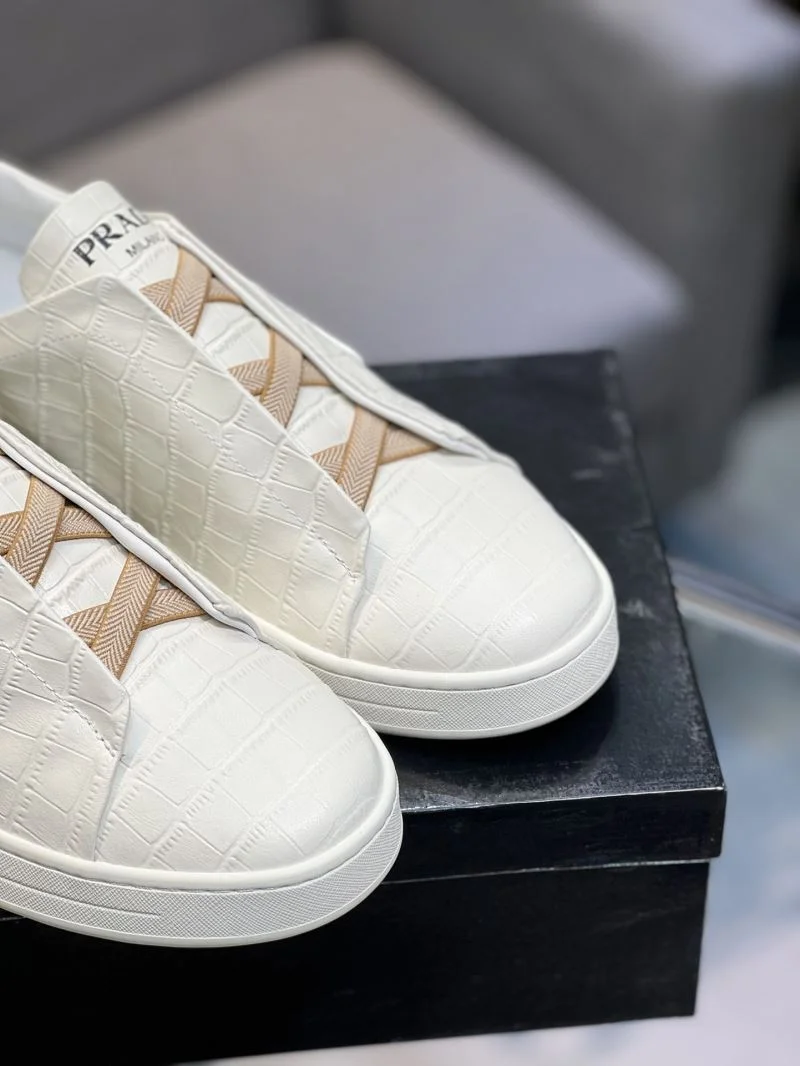 Prada Low Shoes Packable 33946