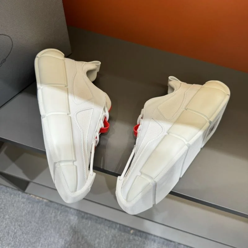 Classic Prada Low Shoes 33974