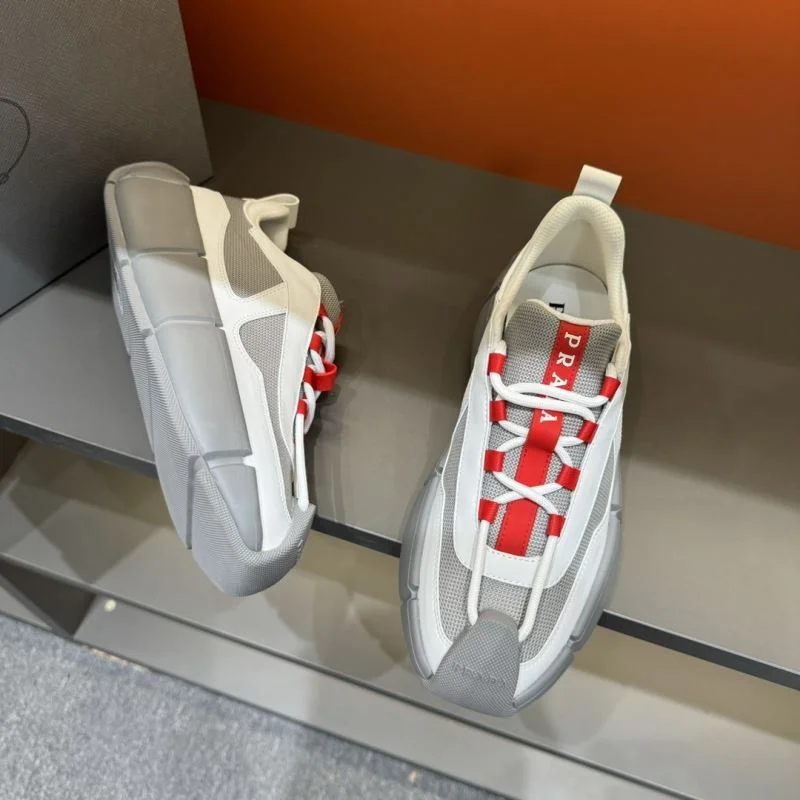 RelaxedFit Prada Low Shoes 33963