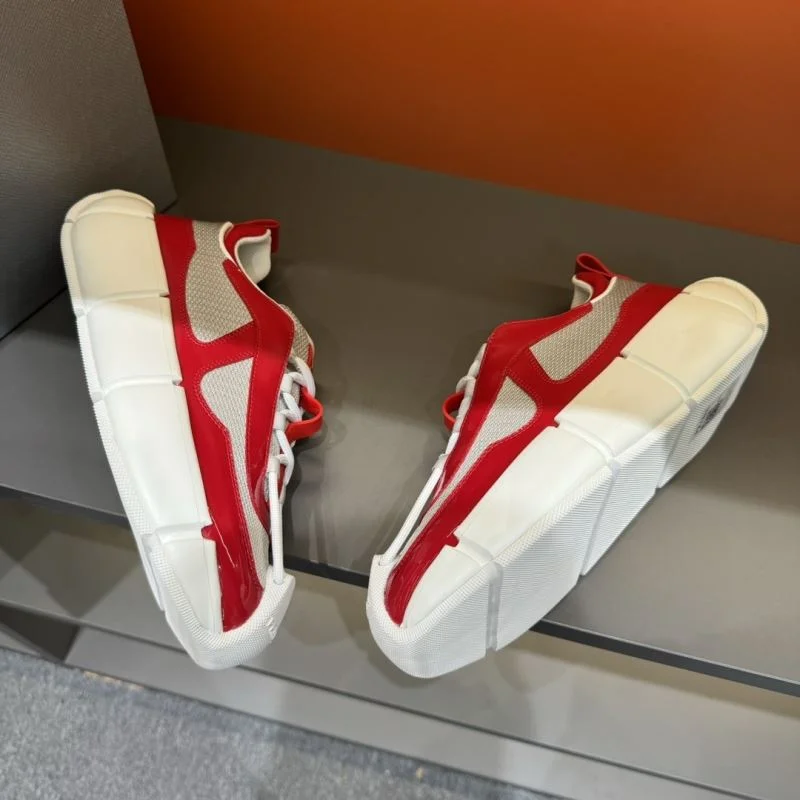 Resilient Prada Low Shoes 33945