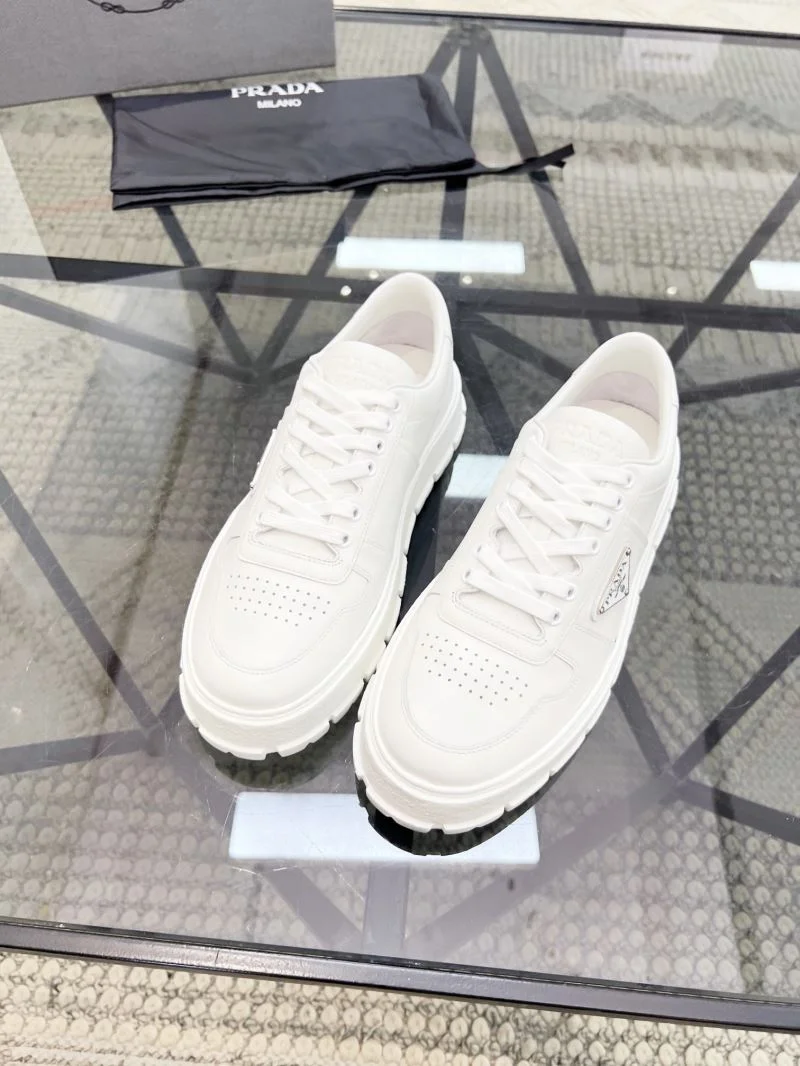 Sleek Prada Low Shoes 33926