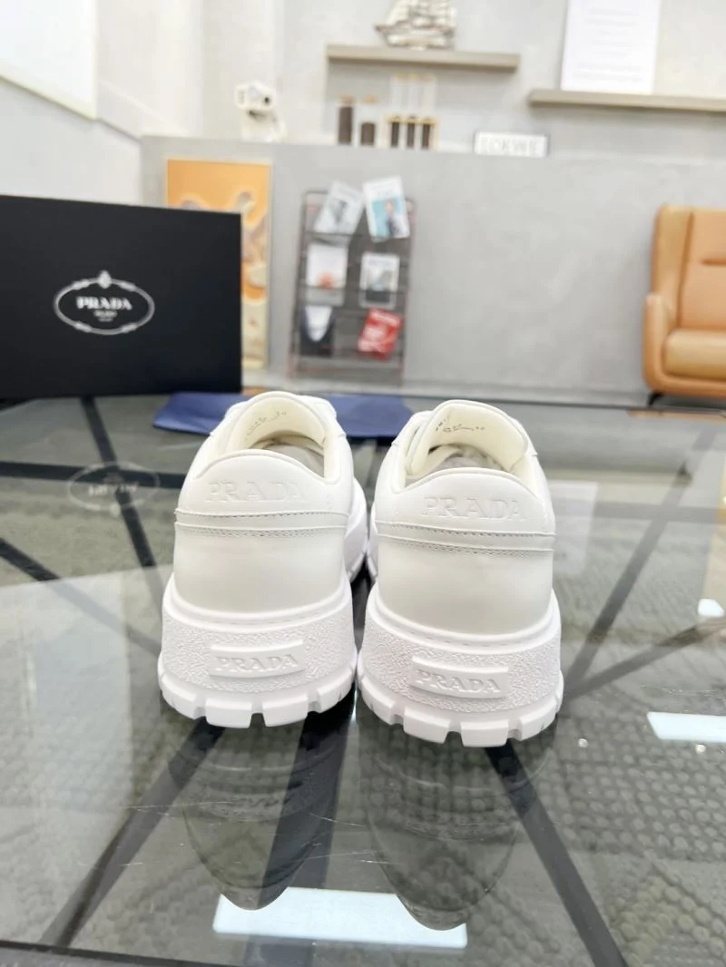 Prada Low Shoes Breathable 33927