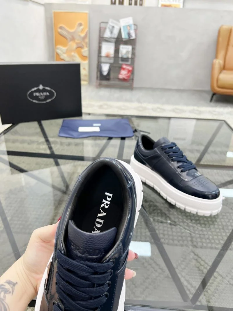 Trendy Prada Low Shoes 33925