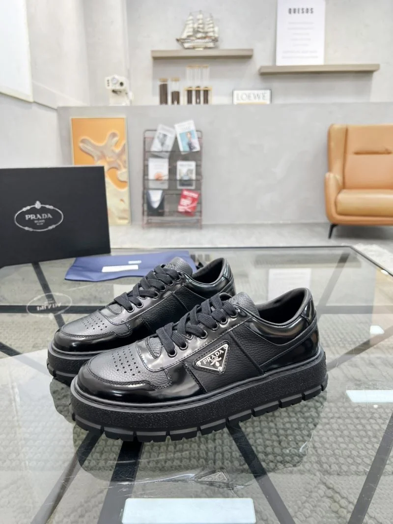 Prada Low Shoes TravelReady 33912