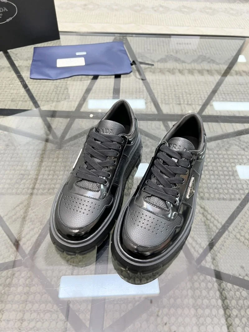 Prada Low Shoes TravelReady 33912