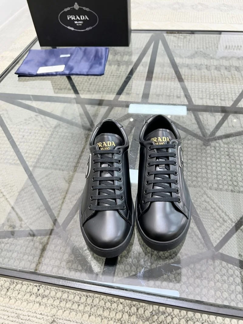 Prada Low Shoes Youthful 33935