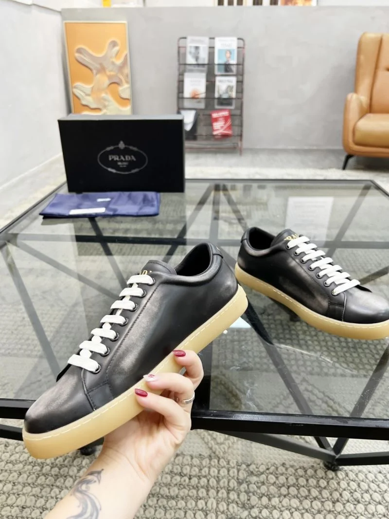 TechFriendly Prada Low Shoes 33940