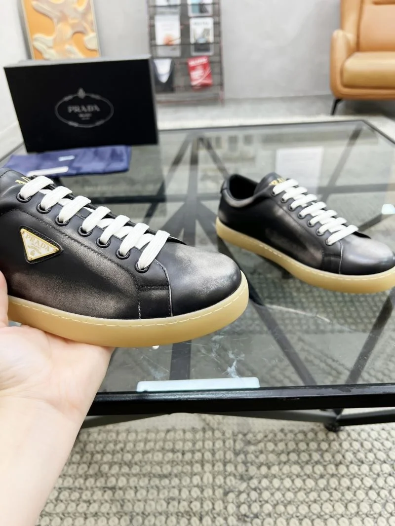 TechFriendly Prada Low Shoes 33940