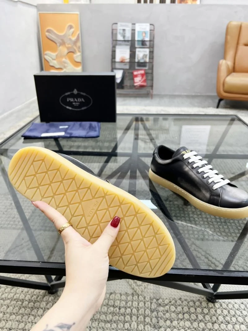 TechFriendly Prada Low Shoes 33940