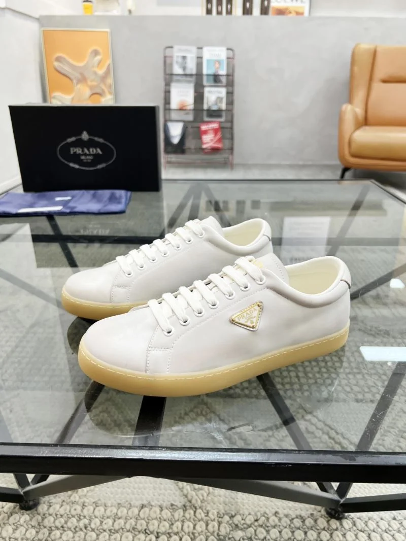 Timeless Prada Low Shoes 33923