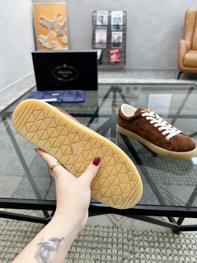 Prada Low Shoes MoistureWicking 33939