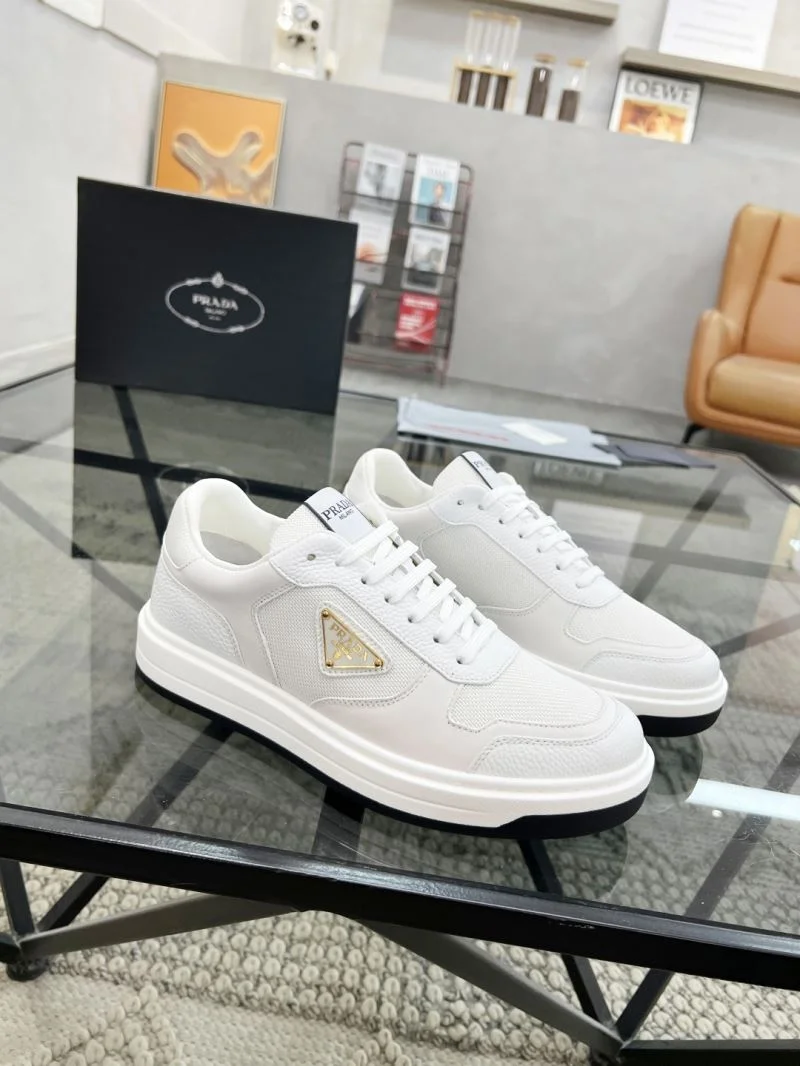 Unisex Prada Low Shoes 33910