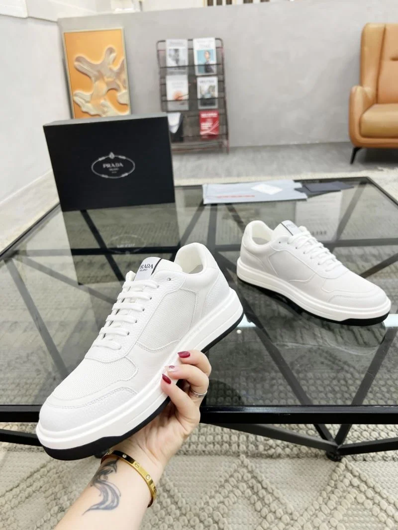 Unisex Prada Low Shoes 33910
