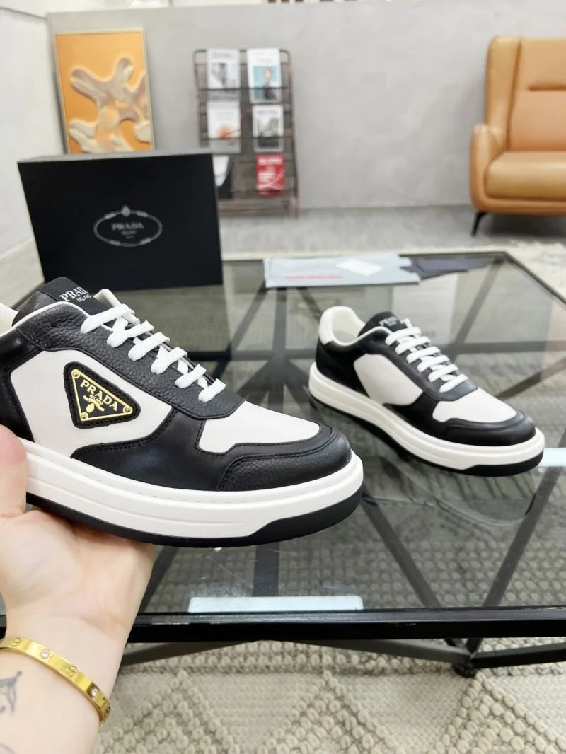 Prada Low Shoes Timeless 33919