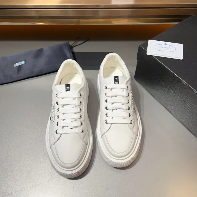 Unique Prada Low Shoes 33908