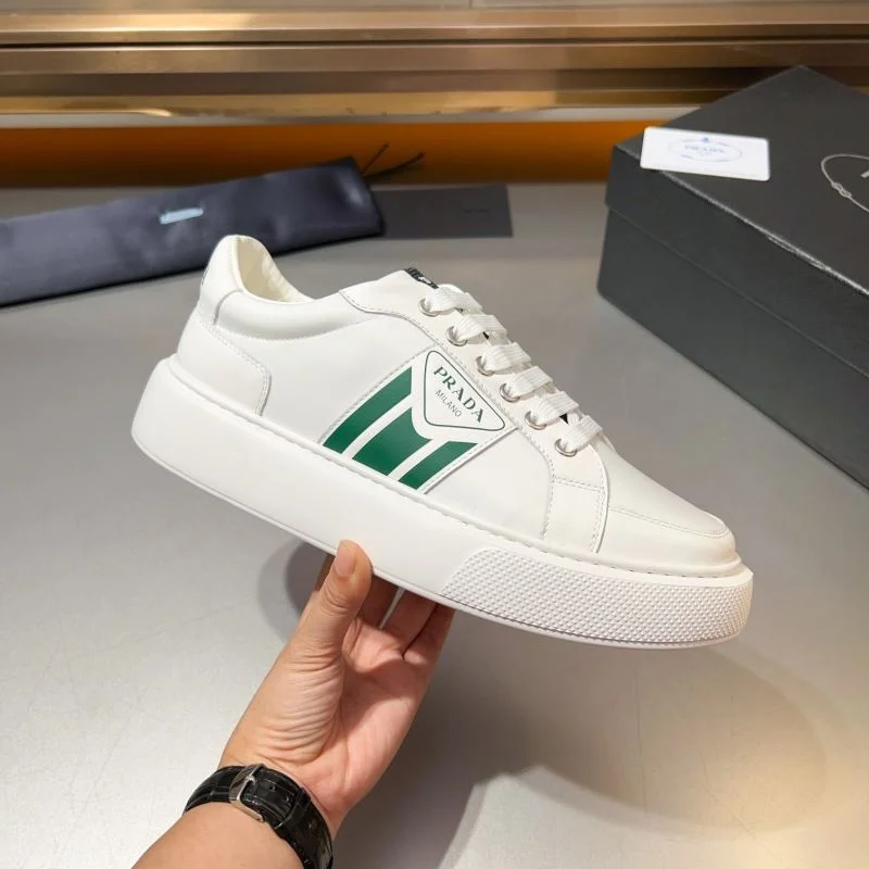 Unique Prada Low Shoes 33908