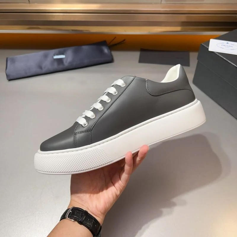 NewStyle Prada Low Shoes 33905