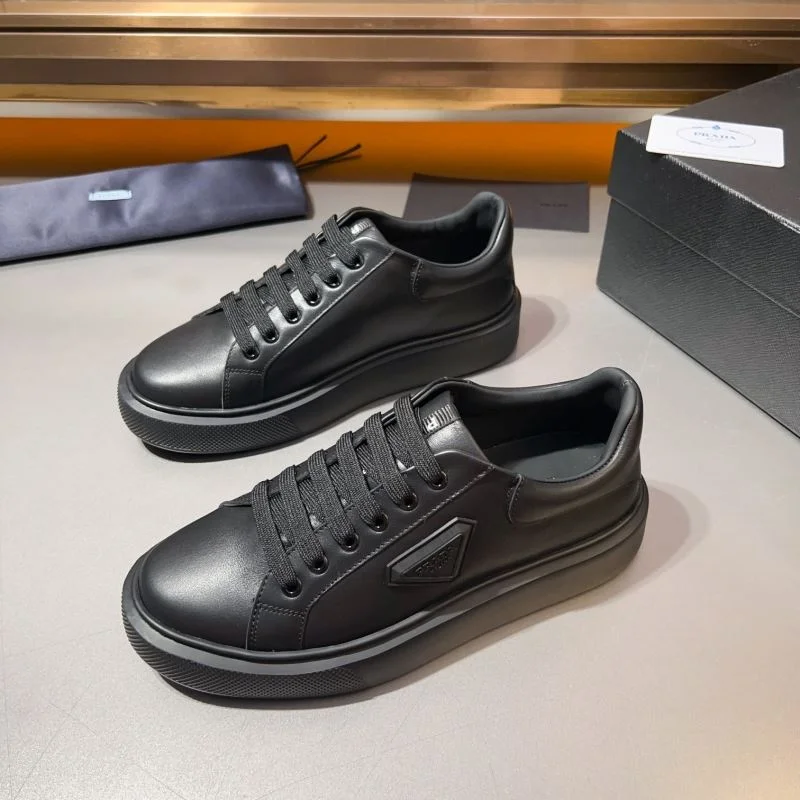 Youthful Prada Low Shoes 33904
