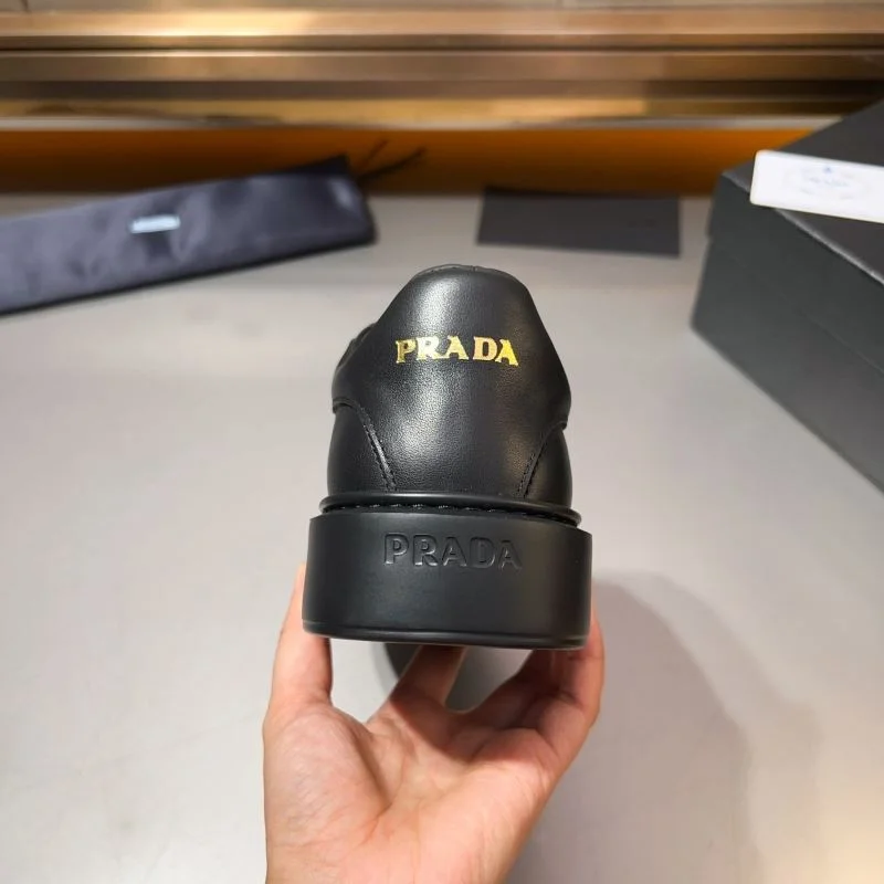 Youthful Prada Low Shoes 33904