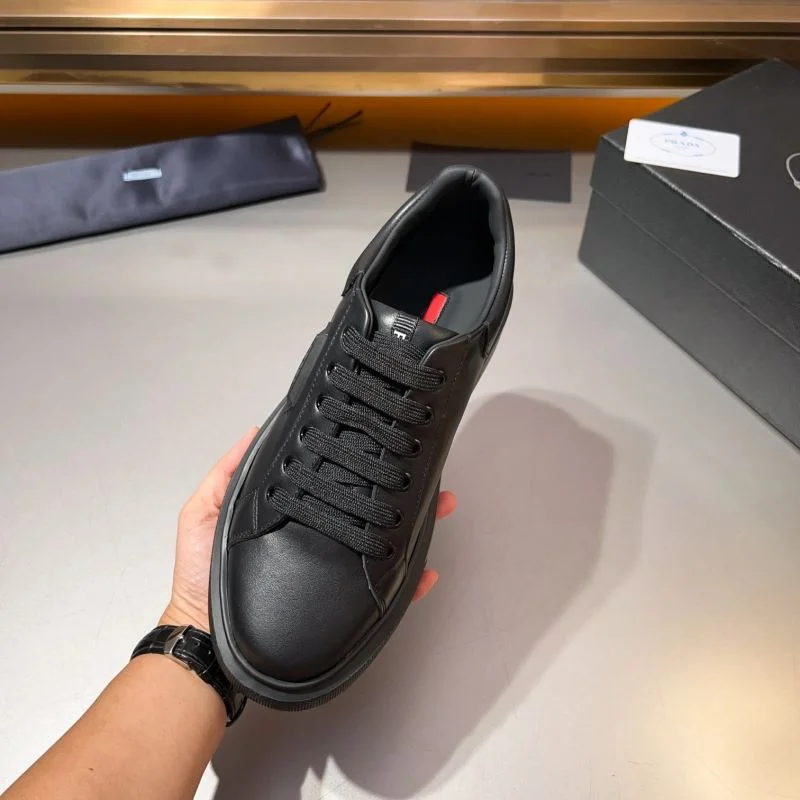 Youthful Prada Low Shoes 33904