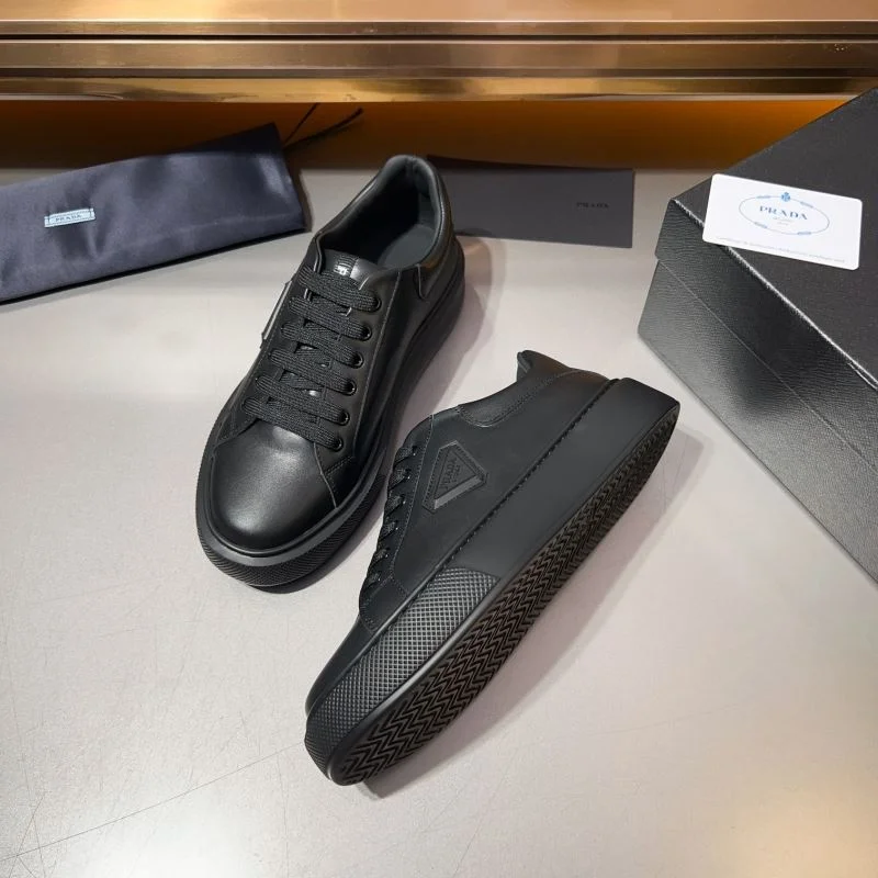 Youthful Prada Low Shoes 33904