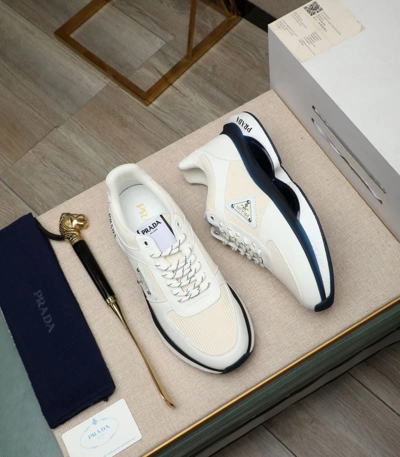 Original Prada Low Shoes 33873