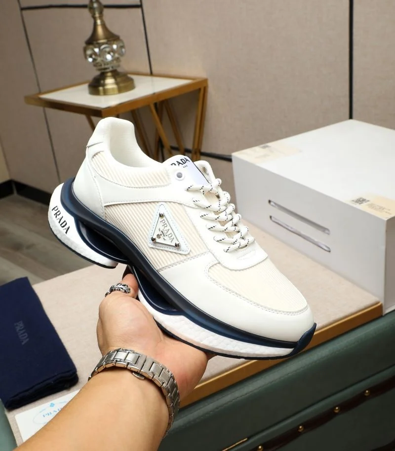 Original Prada Low Shoes 33873