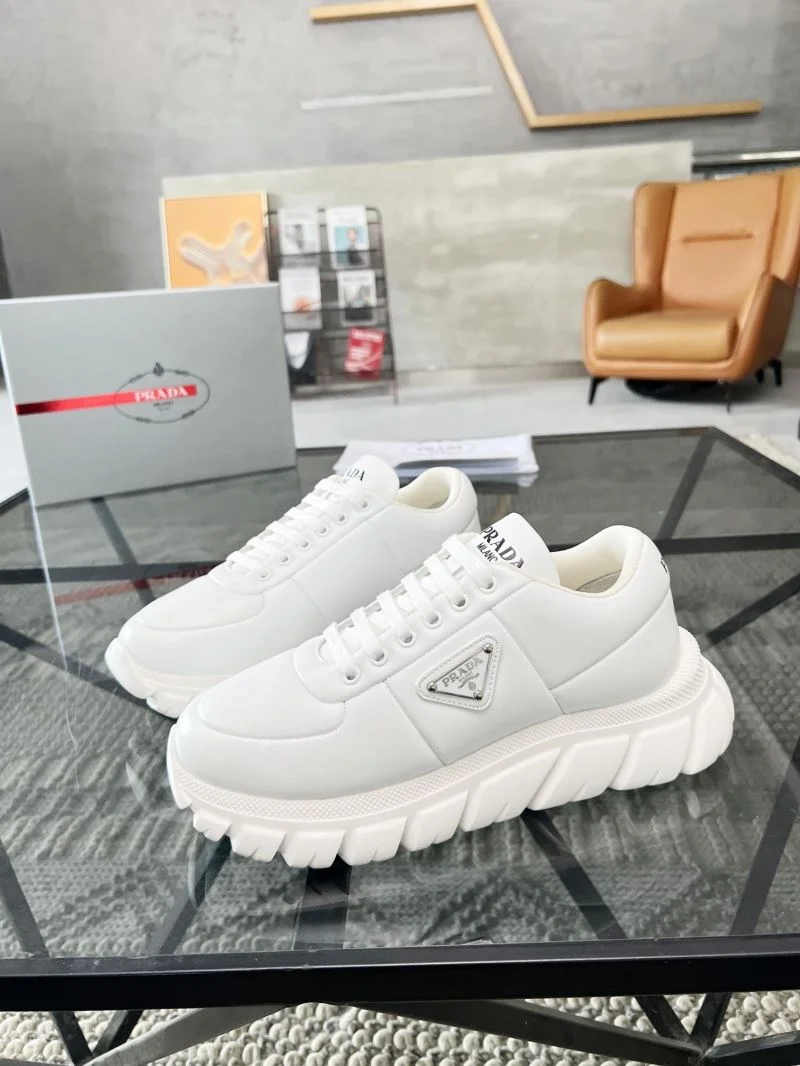 Tailored Prada Low Shoes 33878