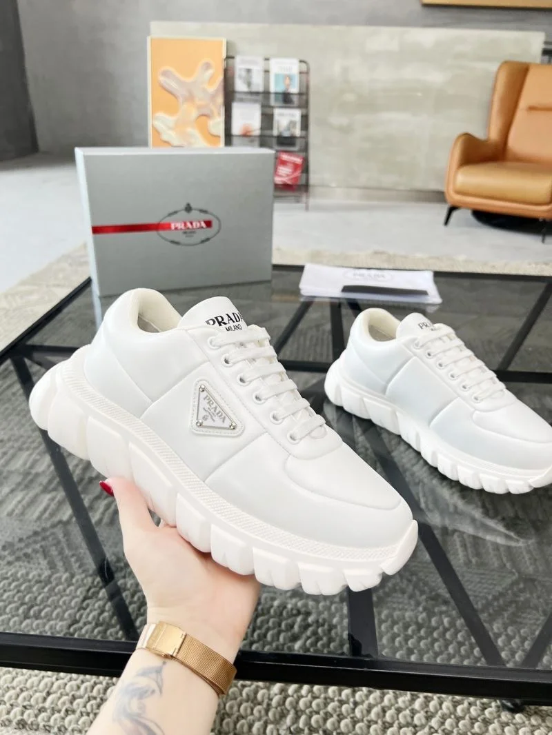 Tailored Prada Low Shoes 33878