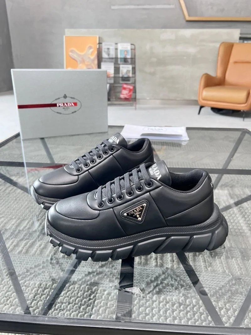 Sleek Prada Low Shoes 33892