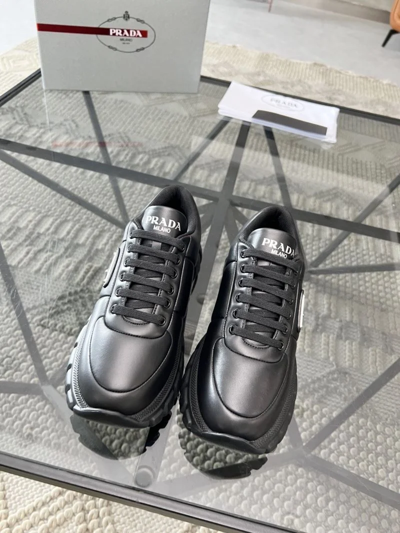 Sleek Prada Low Shoes 33892