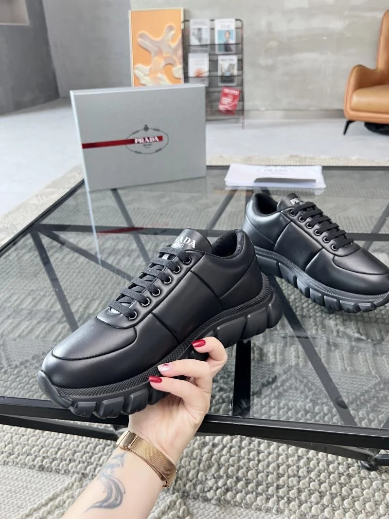 Sleek Prada Low Shoes 33892